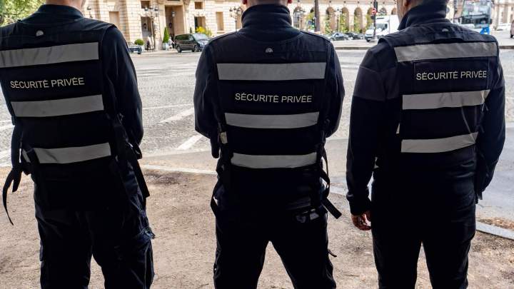 Rondes de surveillance : chaque coin scruté, chaque menace neutralisée.